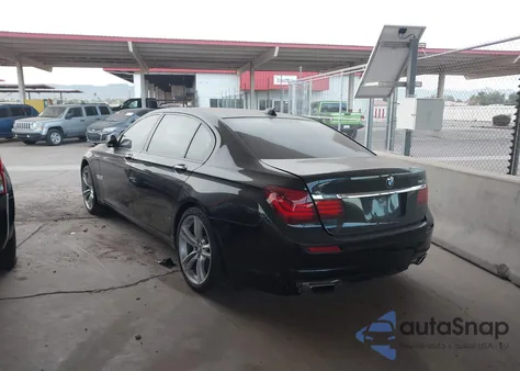 2015 BMW 750Li z USA, uszkodzony, nr VIN WBAYE8C53FD781833